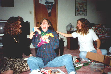Laugh.jpg - 28398 Bytes